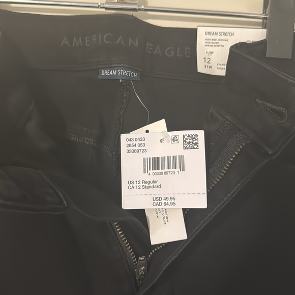American Eagle high-rise women’s jegging. Size 12, 31W. Black. Never been worn. - Picture 2 of 5
